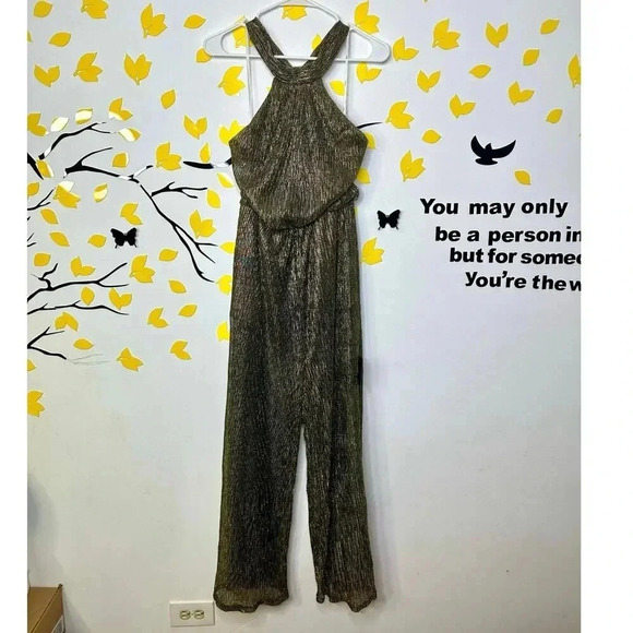 Lulu’s Elegant Dazzle‎ Halter Neck Wide Leg Jumpsuit In Metallic Gold Size XS - Picture 4 of 15